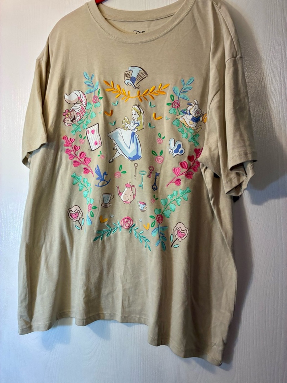 Disney Alice in Wonderland graphic tee shirt